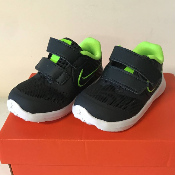 Nike Unisex Kids Size 4C Child Nike Star Runner 2 (TDV) Running Shoes - Picture 2 of 7